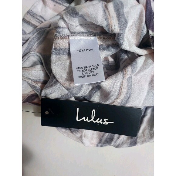 NWT Lulus Beach Bound Blush Print Halter Romper Size M - Picture 5 of 6